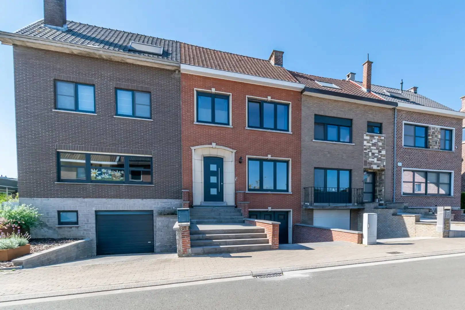 LICHTRIJKE FAMILIEWONING OP TOPLIGGING ! foto 2