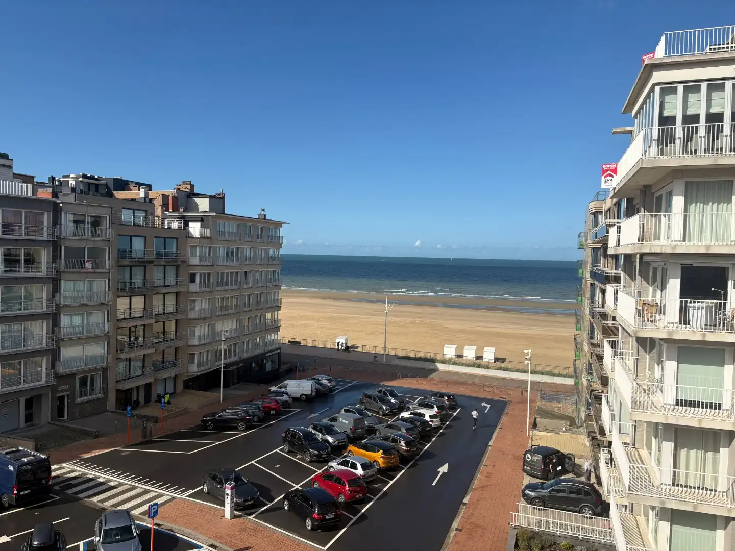 Instapklaar appartement met zeezicht – Koksijde foto 2