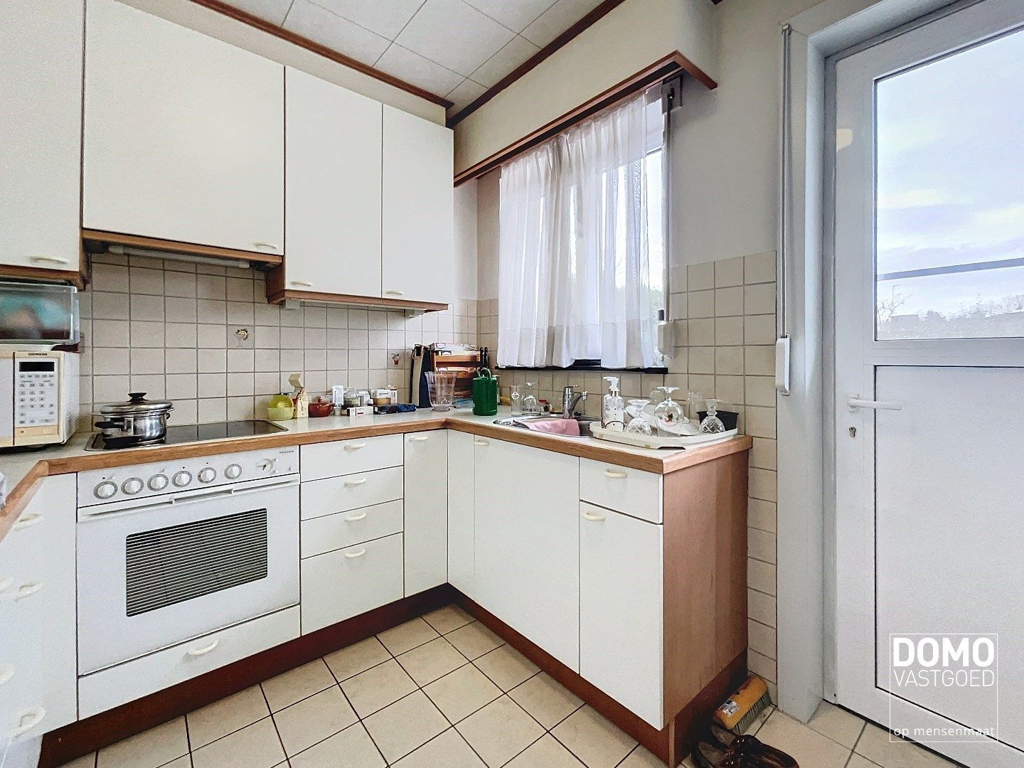 RUIME GEZINSWONING MET TUIN EN GARAGE TE KERMT  foto 8