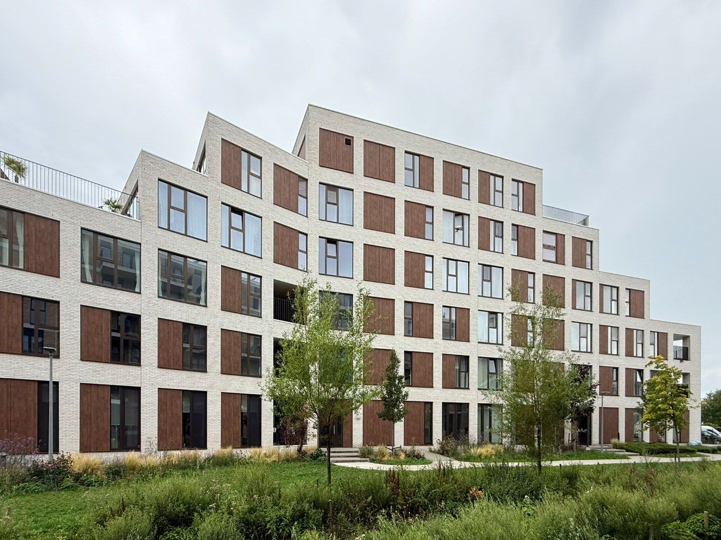 Lichtrijk modern appartement in Machelen foto {{pictureIndex}}