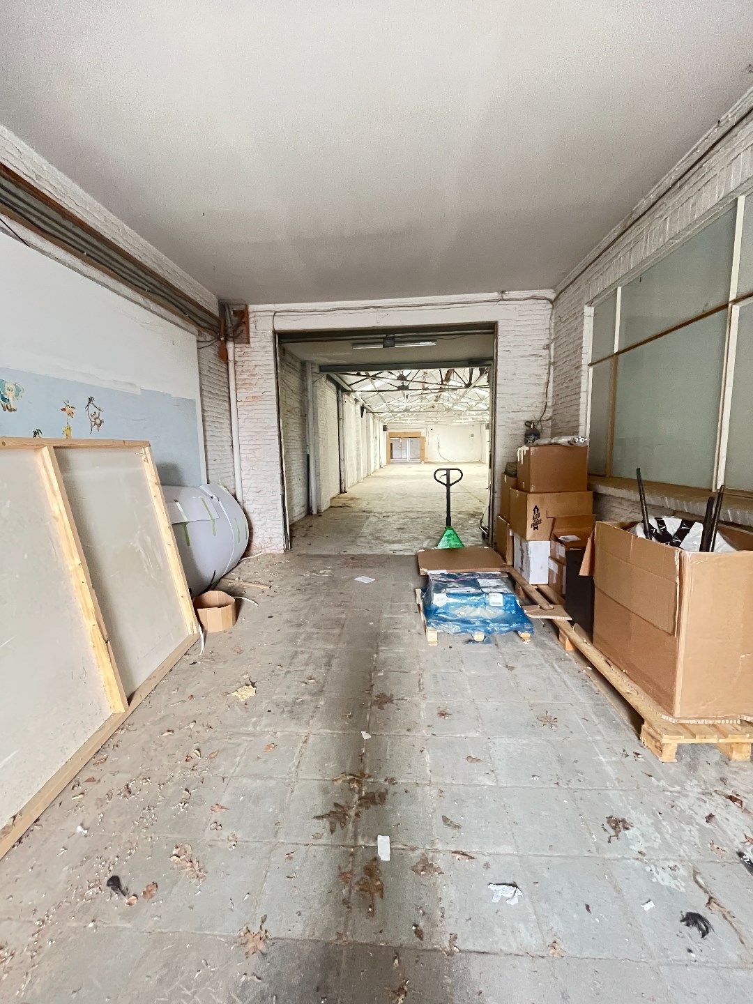 Industrieel atelier met woonst, centraal gelegen foto 17