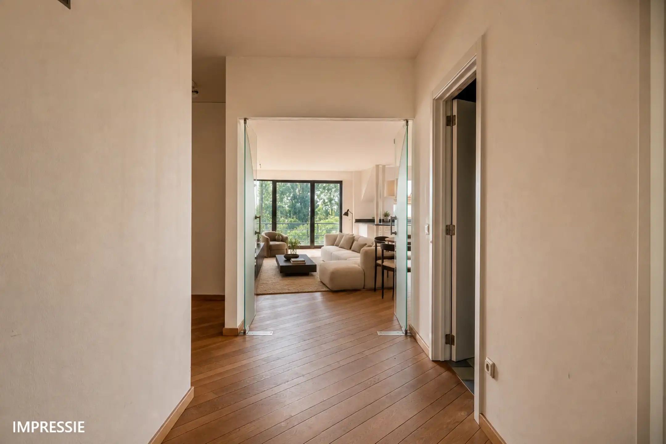 Riant appartement van 196 m² met prachtig zuidterras foto 2