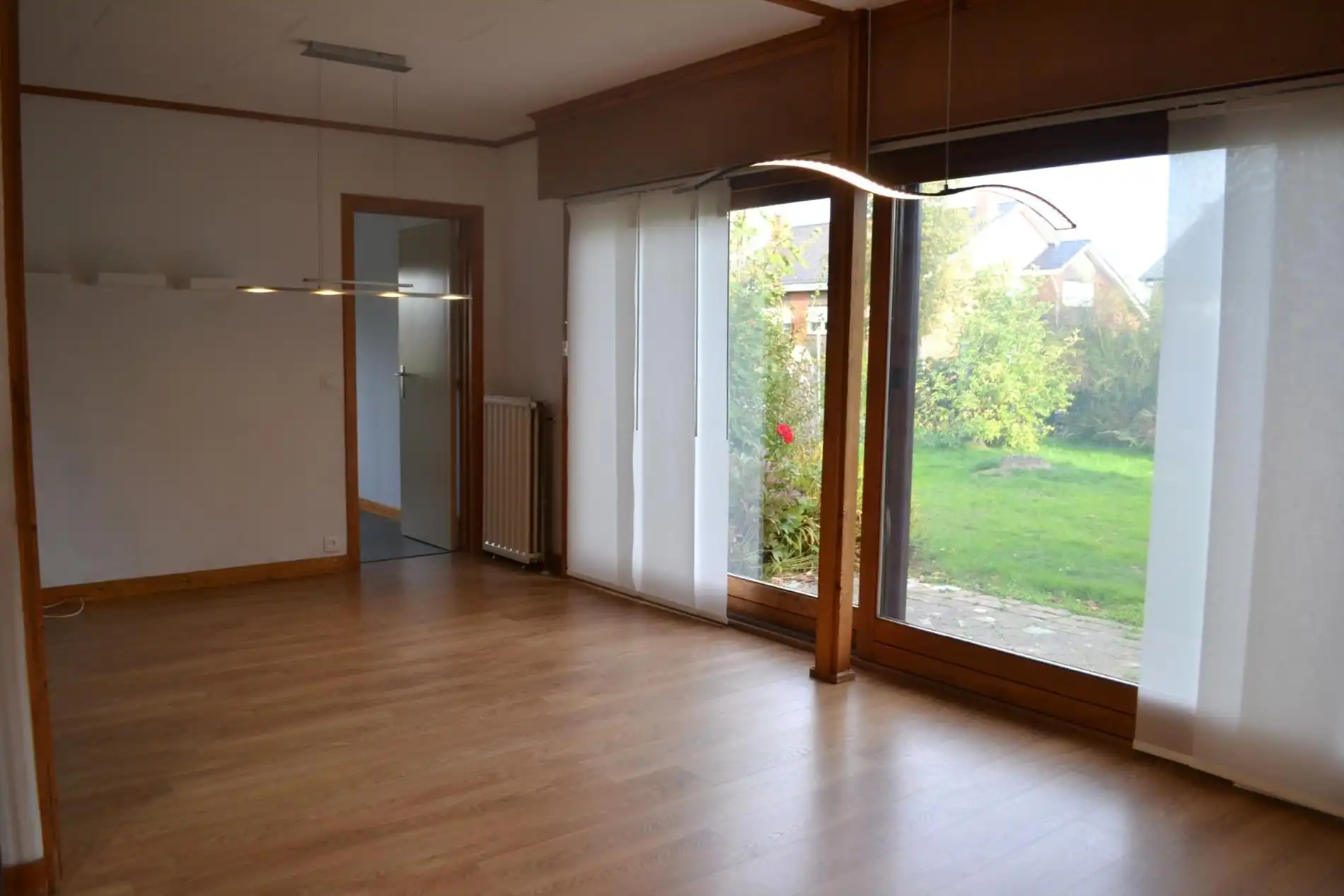 Rustig gelegen gelijkvloerse woning met tuin en garage foto 4