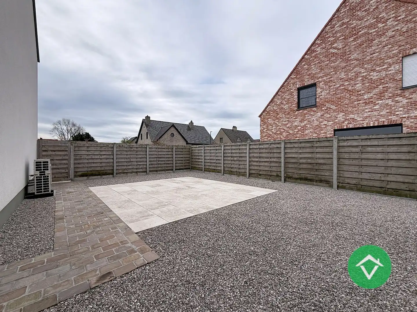 Instapklare woning met 3 slaapkamers en garage te Koekelare  foto 35