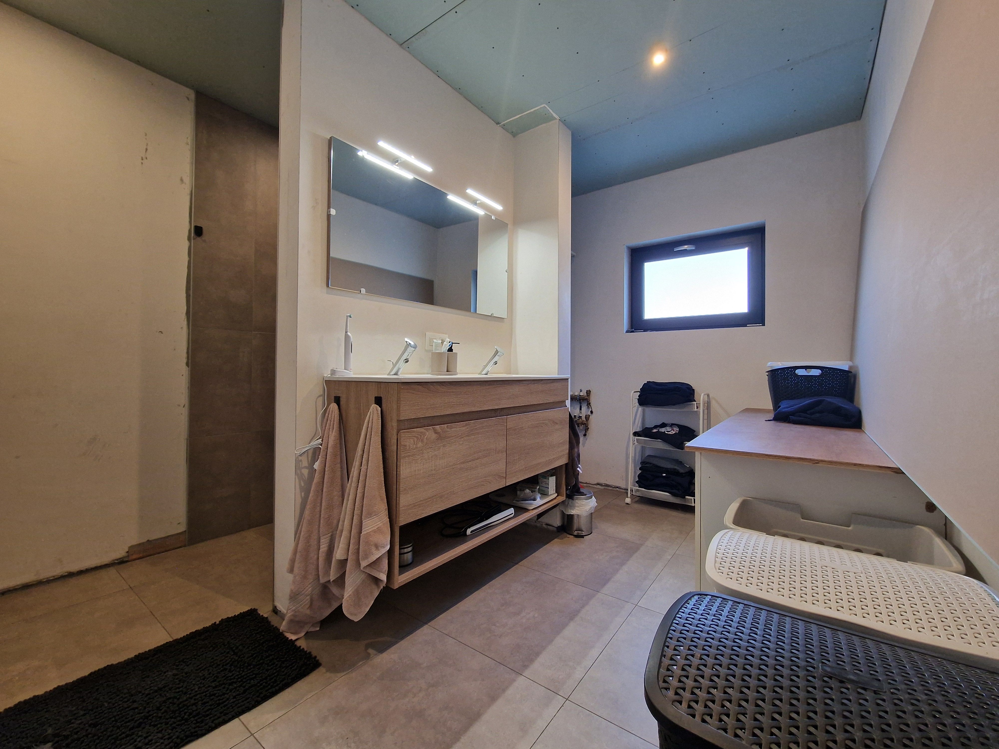 Energiezuinige vrijstaande woning in hartje Koekelare! foto 5
