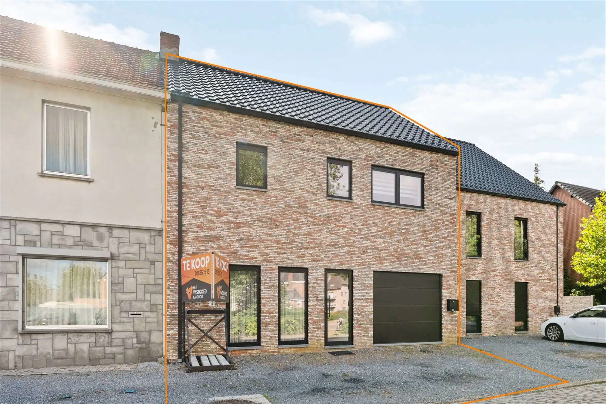 KNAPPE WONING (198M²) MET 3 SLAAPKAMERS + RUIME ZOLDER TE BEVERLO foto 24