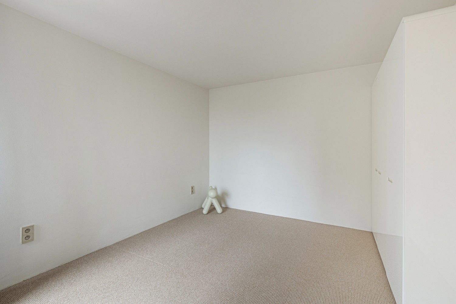 Moderne villa met ruime leefruimte, 4 slaapkamers en 2 badkamers op 13 are in gegeerde buurt Neerharen- Lanaken foto 28