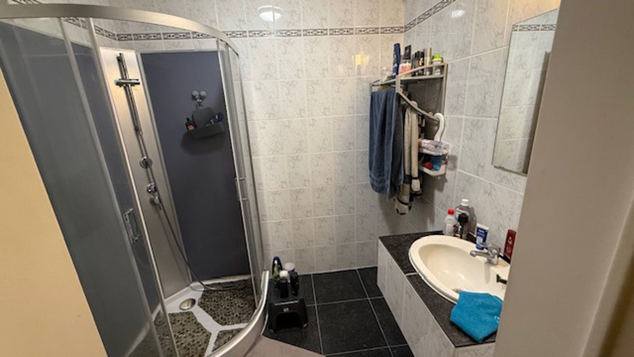 Goedgelegen appartement met 3 slpk foto 5