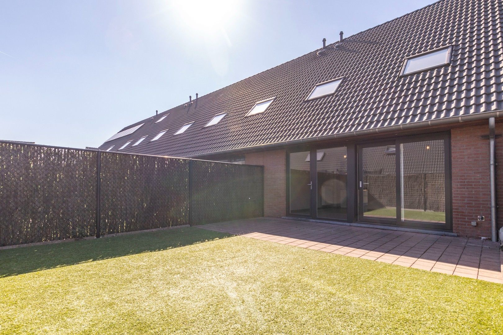 Woning met 3 slpks, tuin en carport foto 16