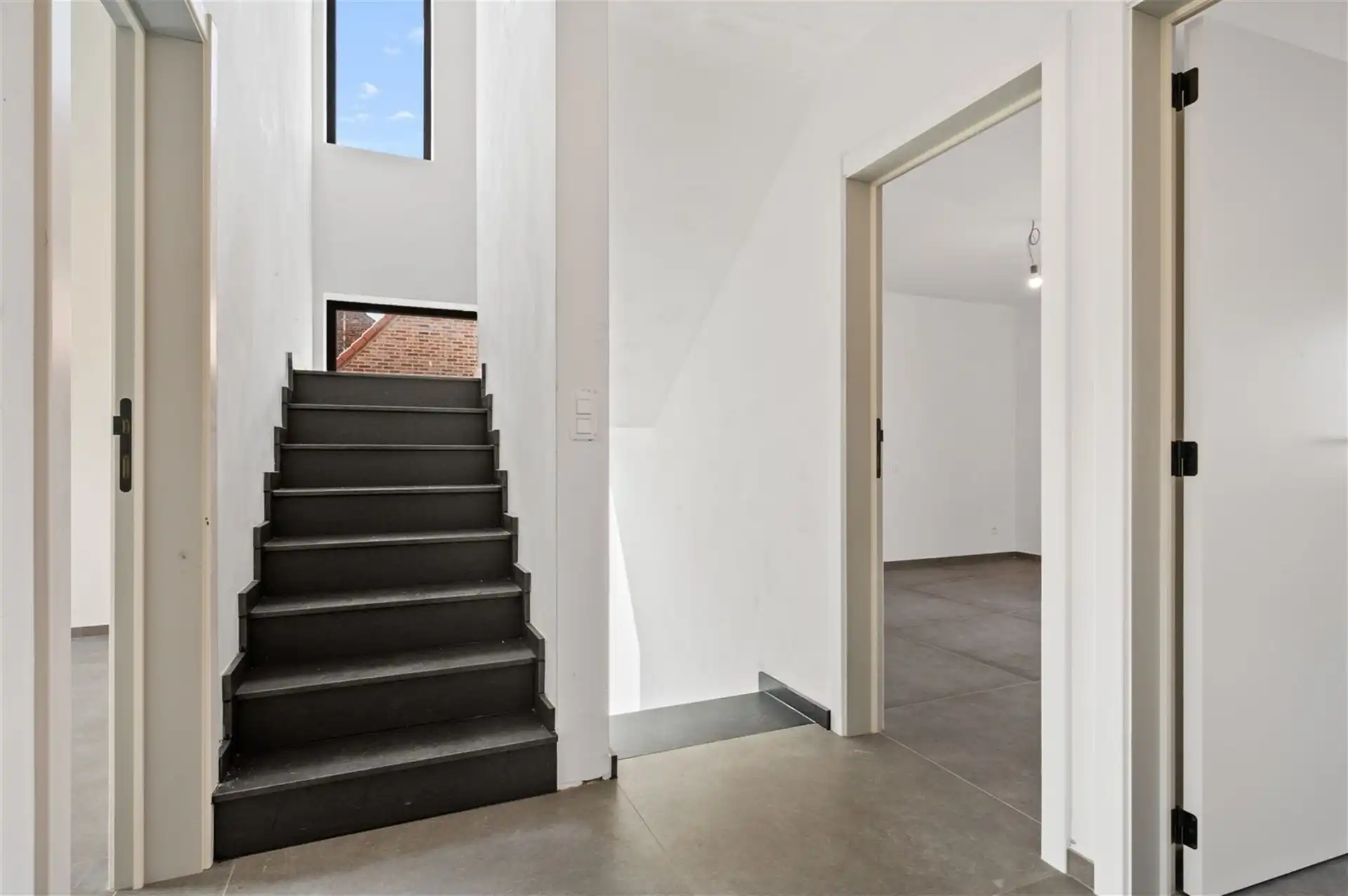 Zeer ruime woning met 4 slpks en tuin foto 23
