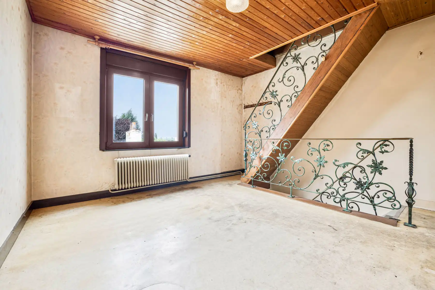 Rustig gelegen woning met grote tuin foto 16