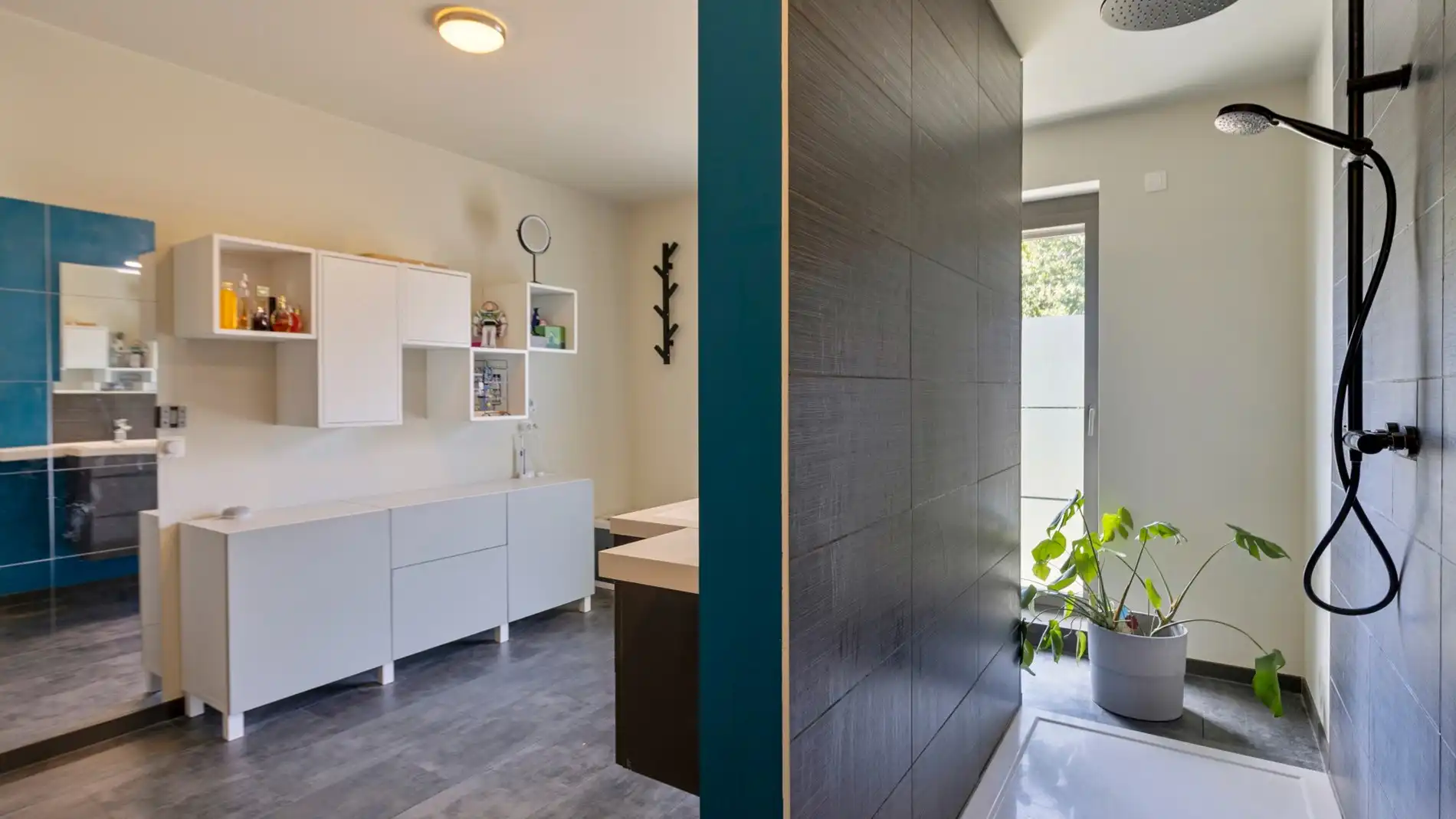 Recente ruime woning met 4 slpks, zwemspa & mooie tuin op 7,2a te Rotselaar foto 15