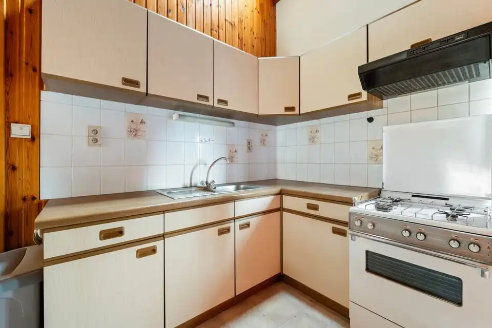 Ruime renovatiewoning met veel potentieel foto 30