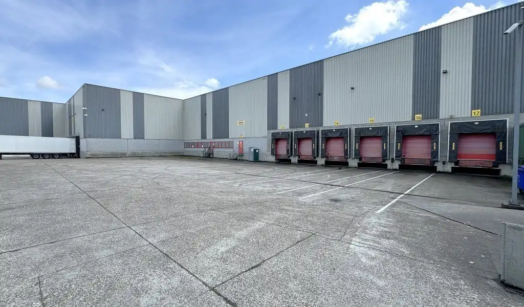 Logisiteke loods te huur in industriezone Mechelen-Noord foto 15