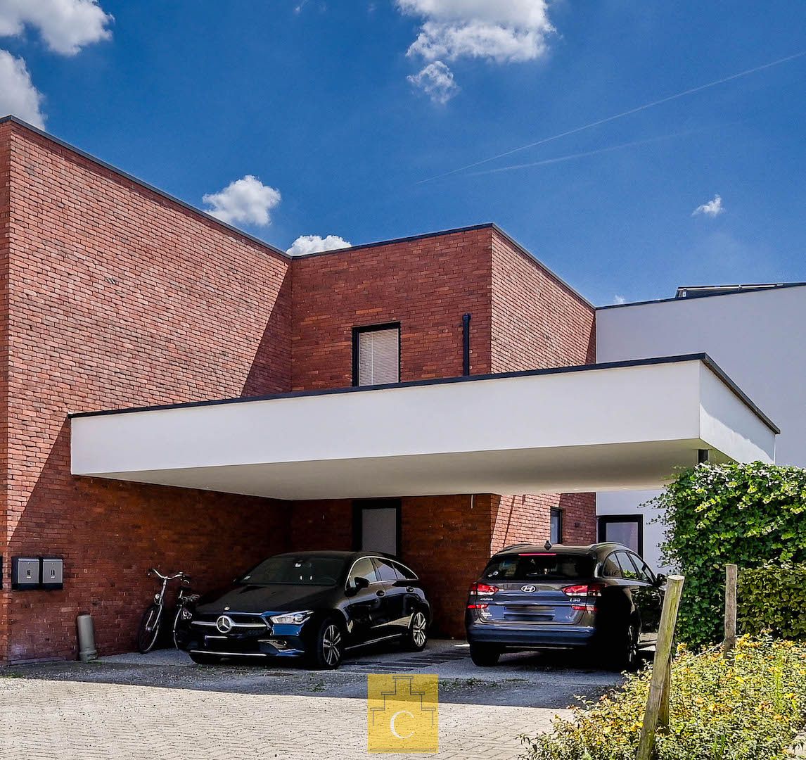 Moderne en energiezuinige (label A) gezinswoning te Oostkamp foto 13