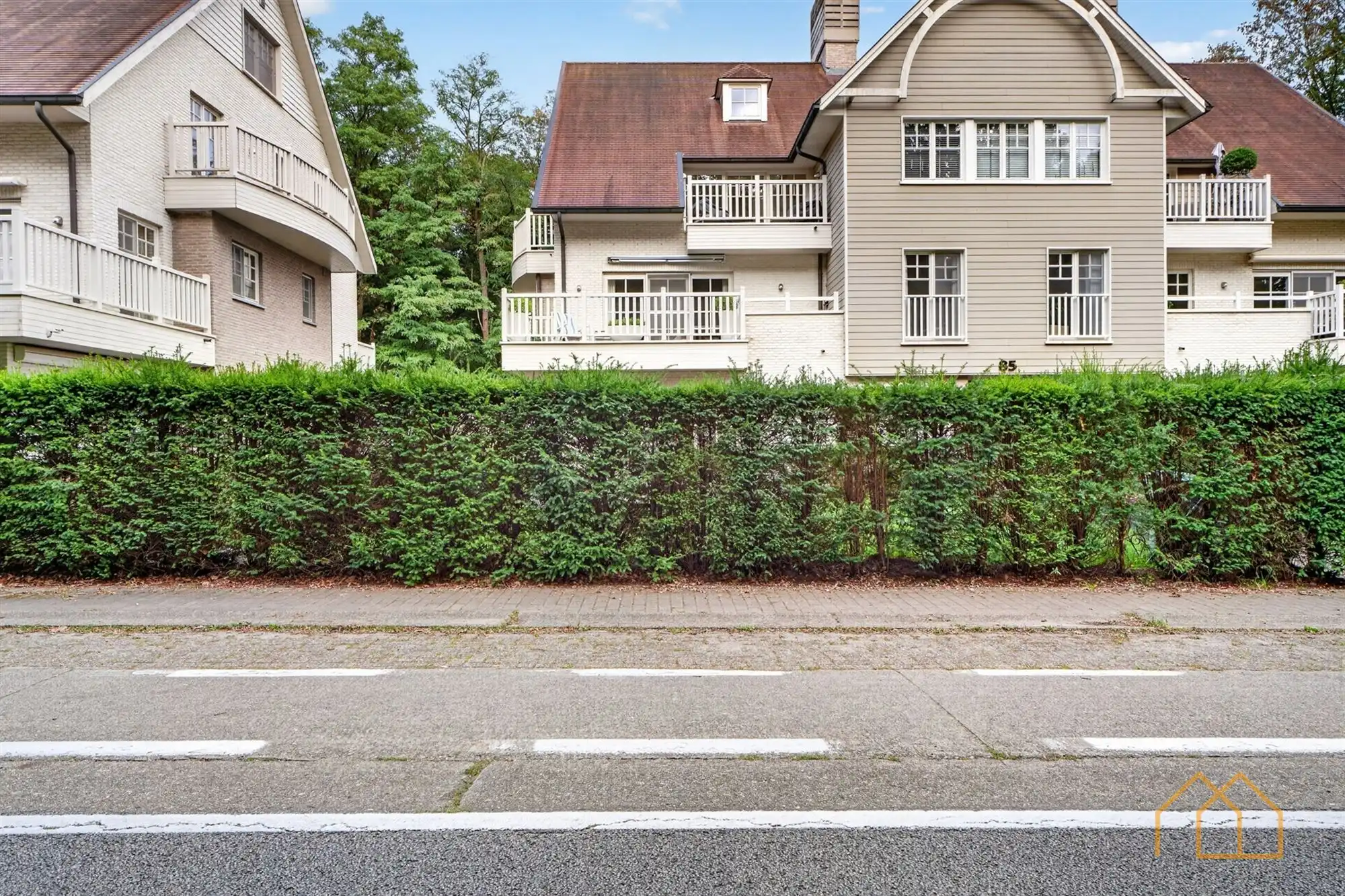 Appartement met 2 terrassen en ruime garage foto 24