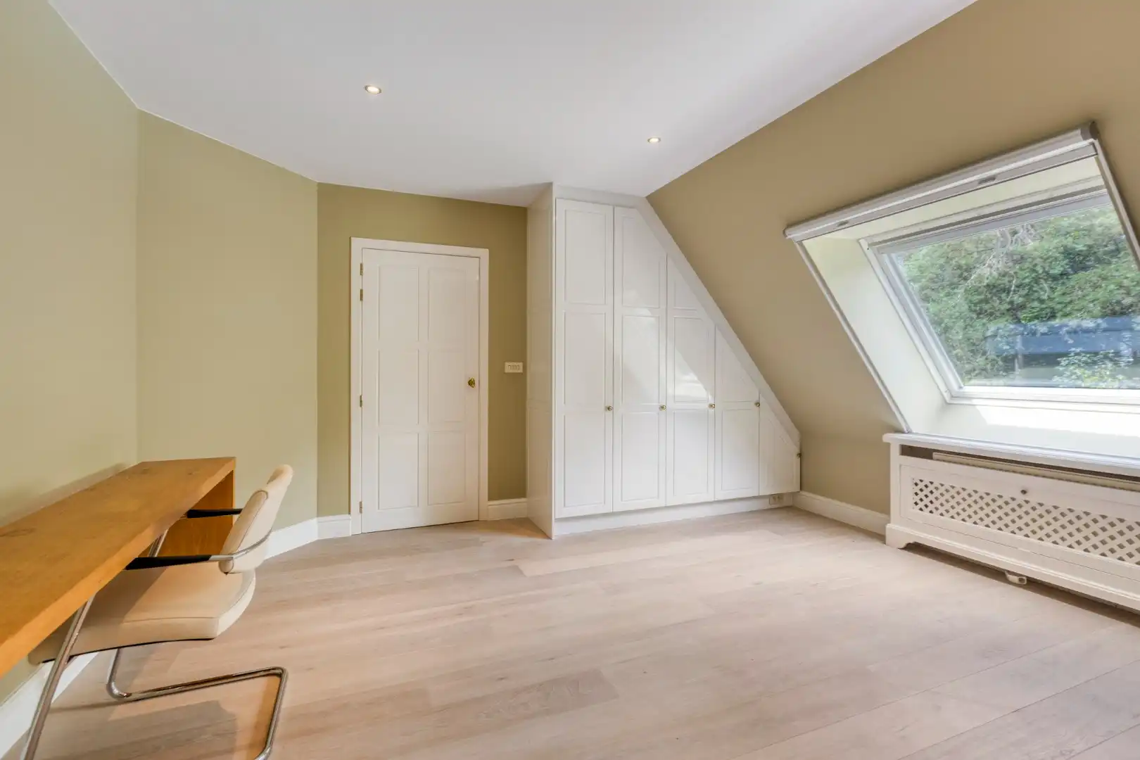 Prachtige villa met ruime tuin, zwembad en dubbele garage in Mol-Wezel ! foto 17