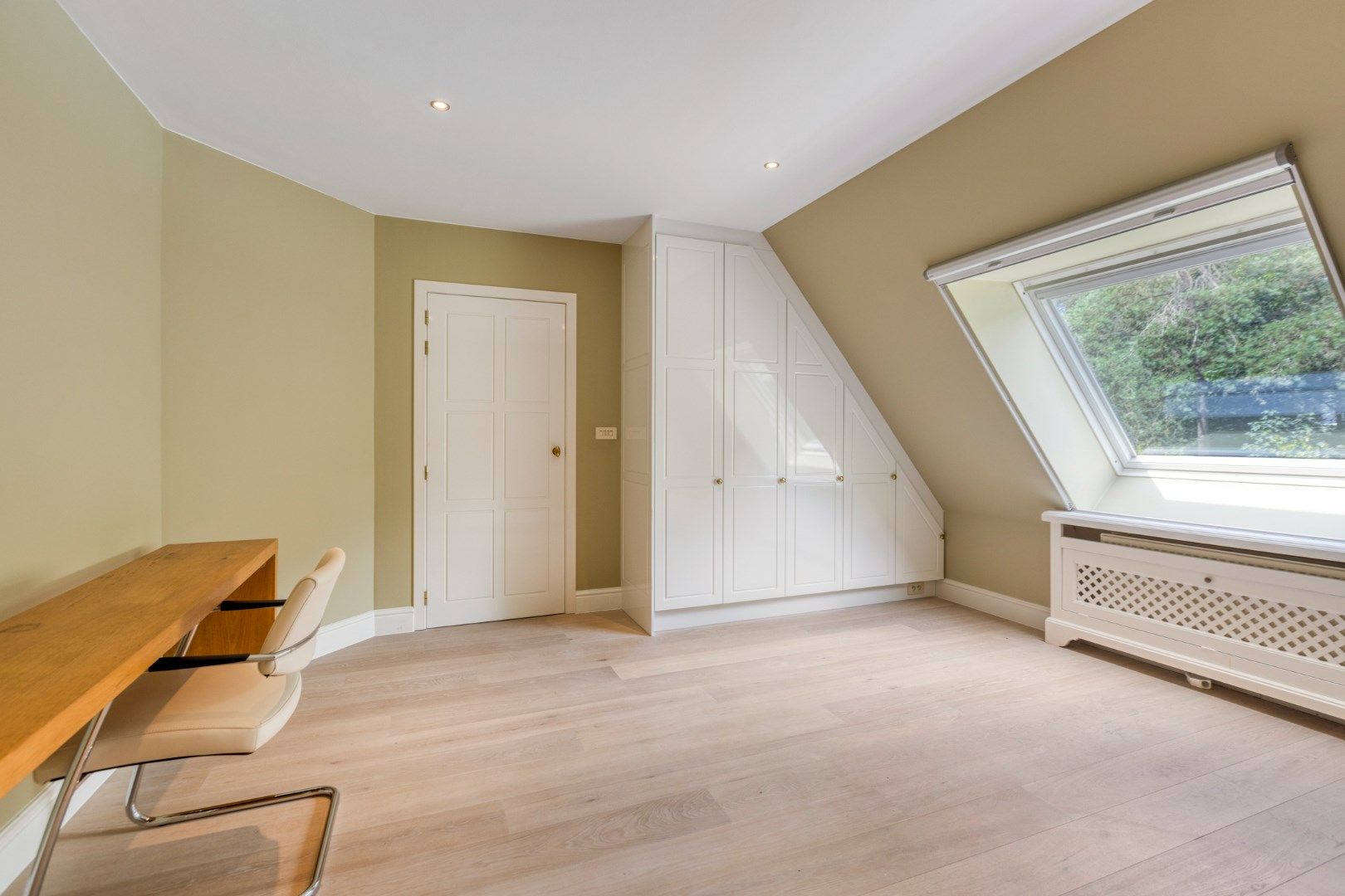 Prachtige villa met ruime tuin, zwembad en dubbele garage in Mol-Wezel ! foto 17