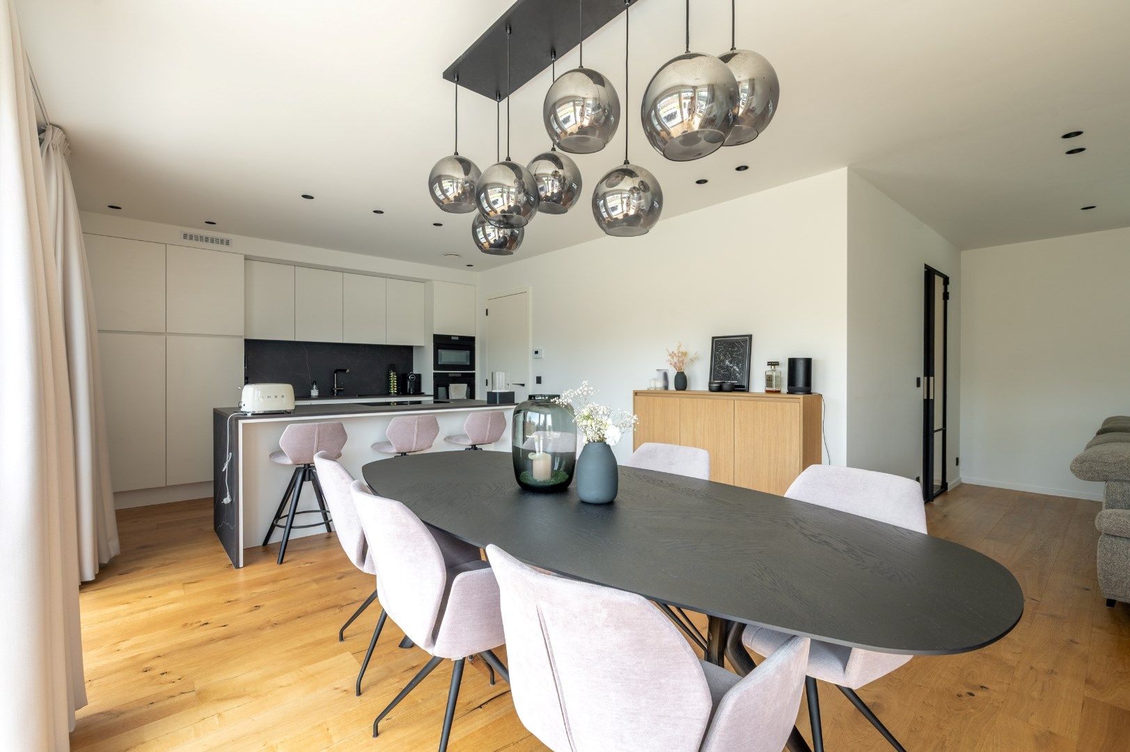 Luxueus afgewerkte alleenstaande woning op 481 m² foto 5