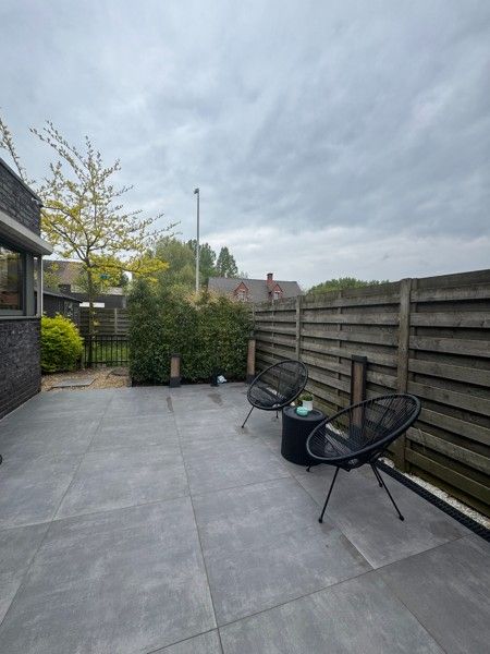 Moderne woning met 3 slaapkamers & tuin in aangename en rustige woonwijk. foto 3