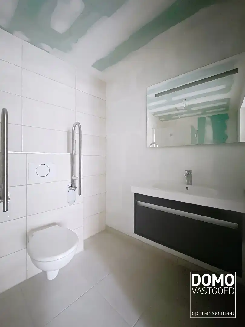 GOED GELEGEN SERVICEFLAT TE KOOP IN CENTRUM HASSELT foto 10