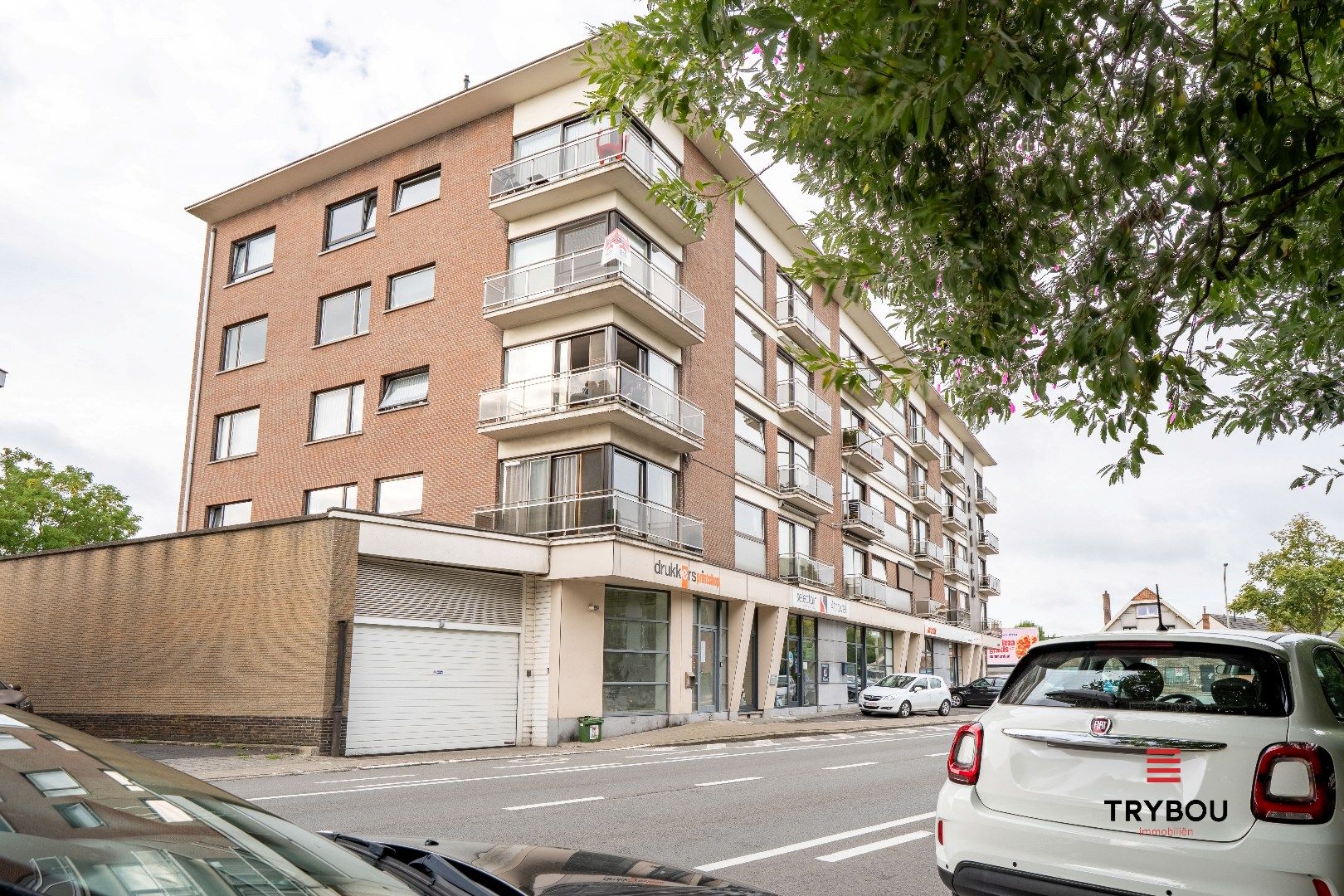 Volledig gerenoveerd 2-slaapkamerappartement te huur – rand centrum Ieper foto 20