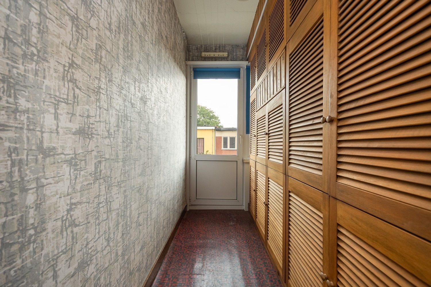 Te renoveren opbrengsteigendom met 3 éénslaapkamerappartementen nabij het Boekenbergpark foto 16
