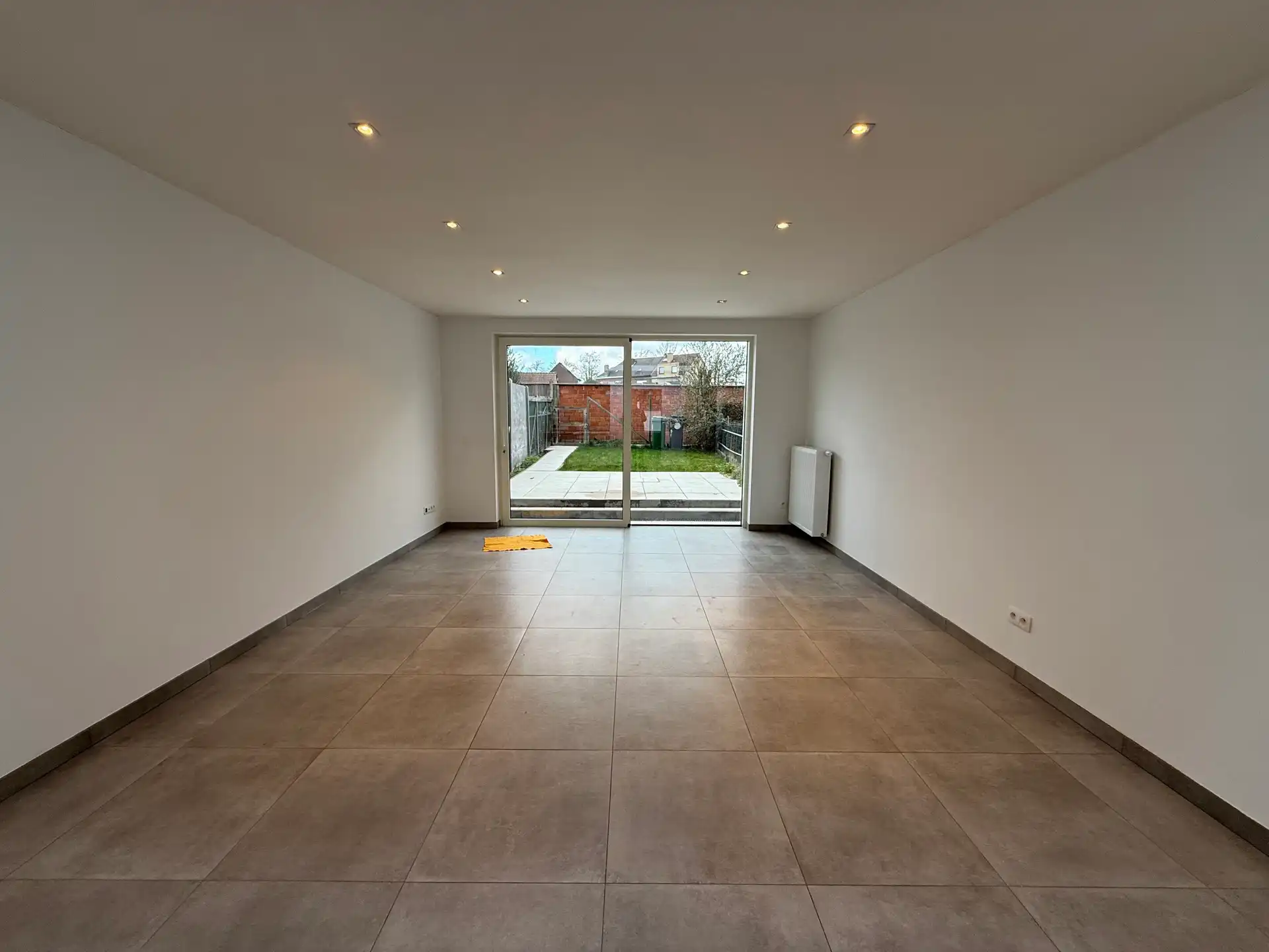 ERPE - MERE - Gerenoveerde rijwoning met tuin. foto 2