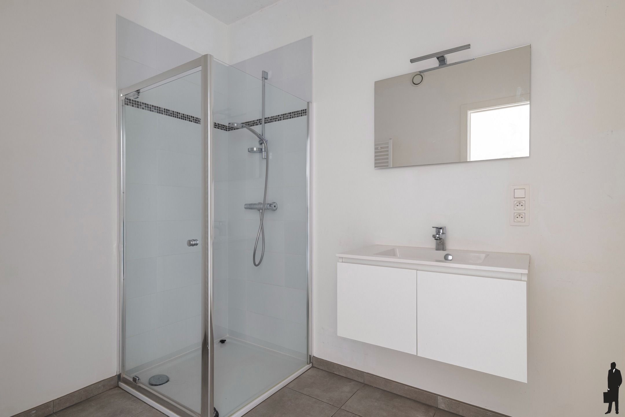 Appartement met 2 slaapkamers en terras aan Turnova foto 7