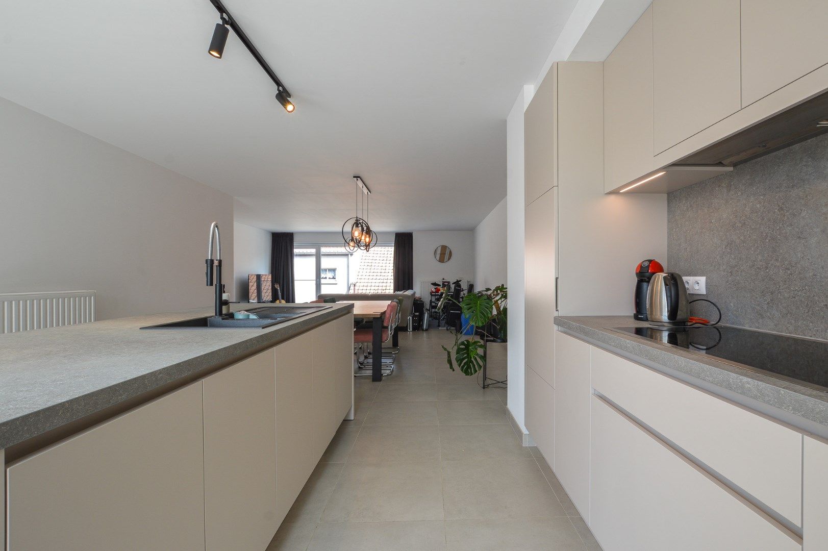 Ruim 2-slaapkamerappartement in het centrum van Oudenburg foto 6