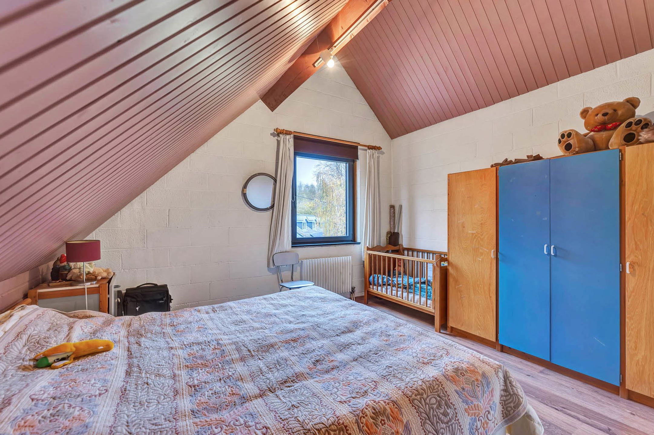 Architecturale woning met 4 slaapkamers, tuin en garage! foto 13