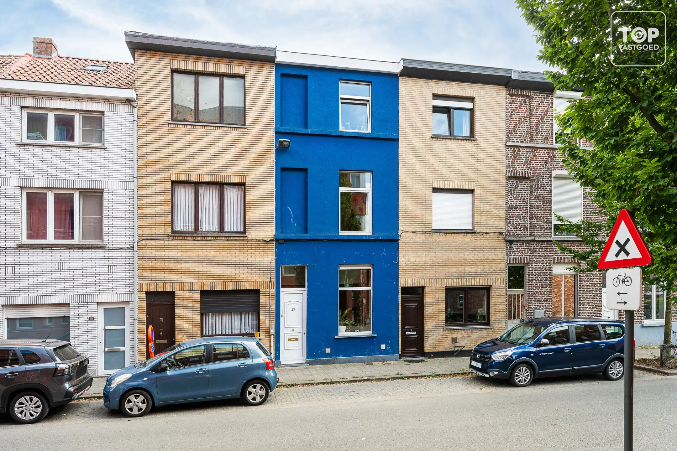 Charmante woning op een steenworp van de Bourgoyen. foto {{pictureIndex}}
