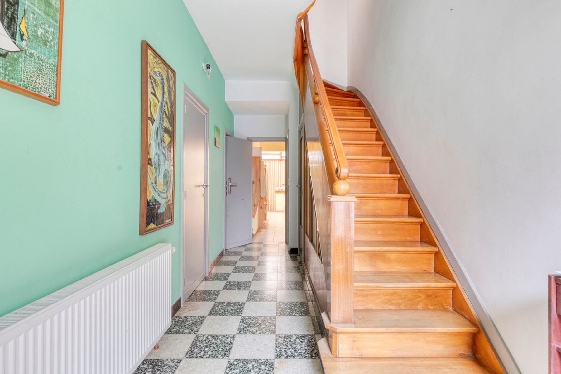 Mooie rijwoning met potentieel foto 3
