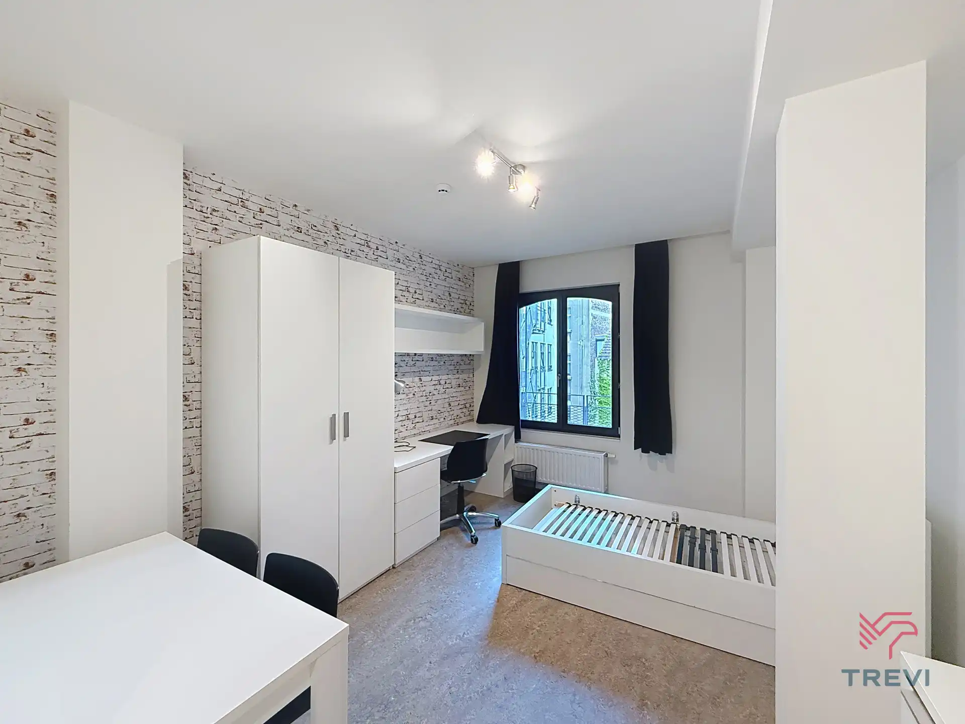 Centrum van Brussel : Gemeubileerde studio voor STUDENTEN foto {{pictureIndex}}