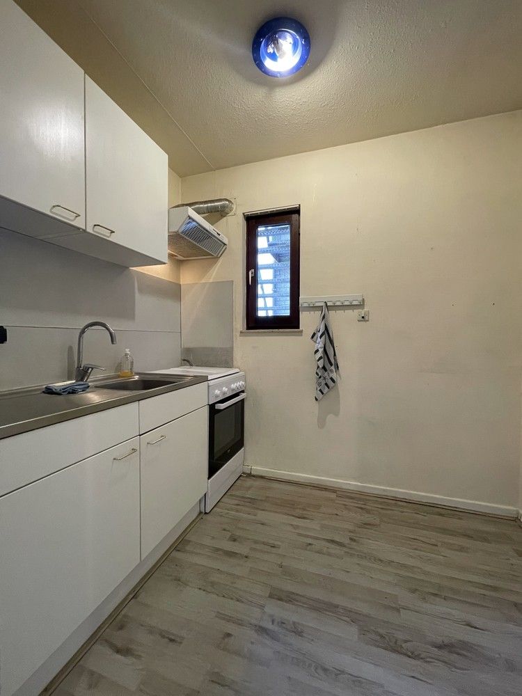 Centraal gelegen appartement met 2 slaapkamers en autostaanplaats foto 3