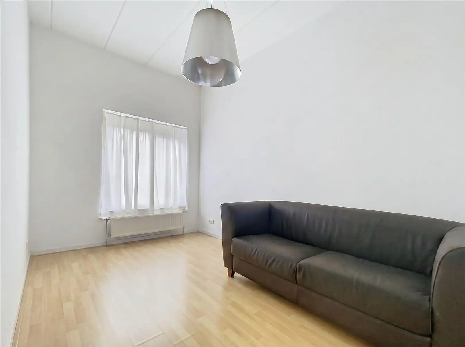 Instapklaar appartement met terras centrum Brasschaat  foto 7