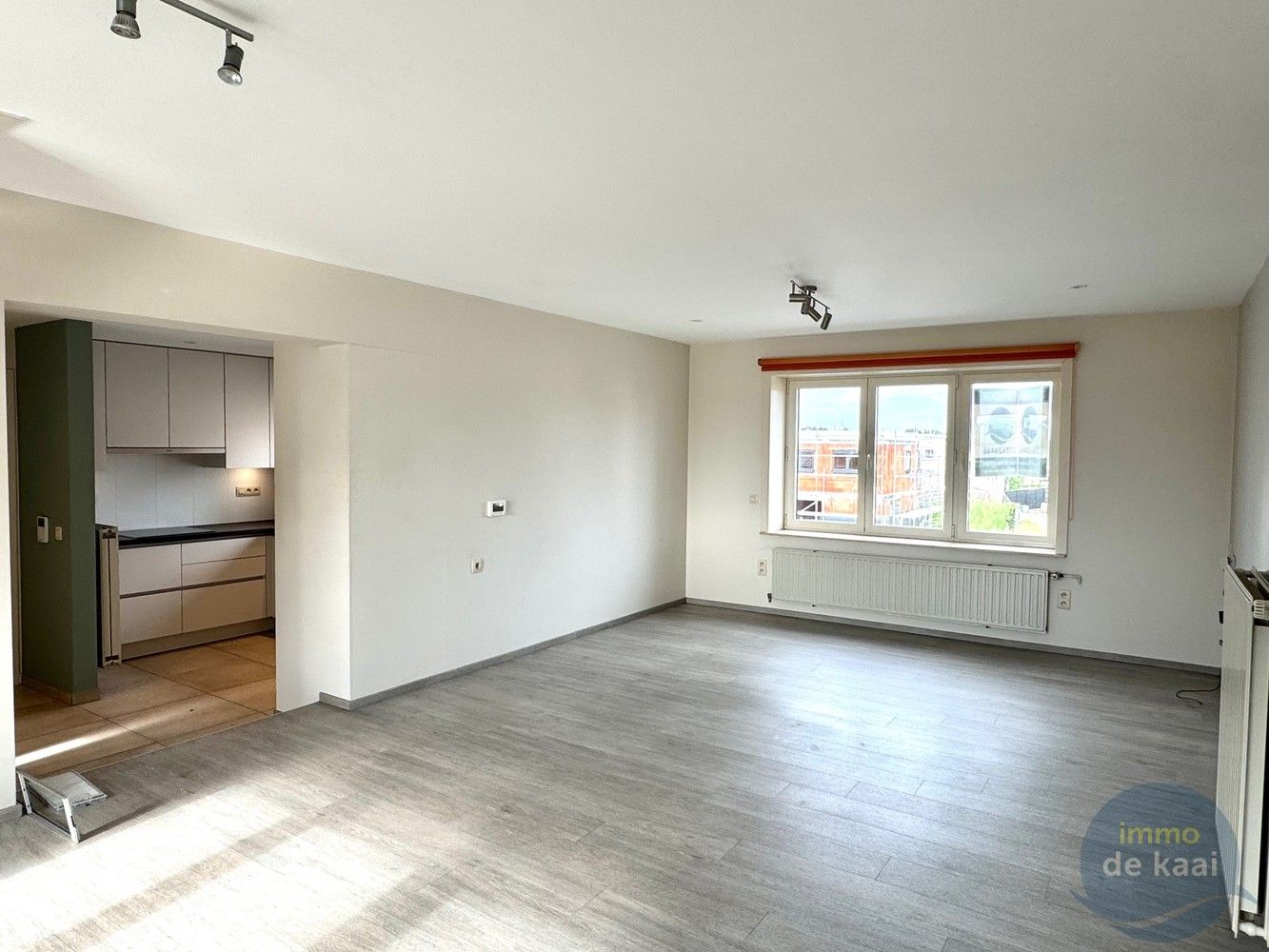 Goed gelegen duplexappartement nabij openbaar vervoer. foto 4