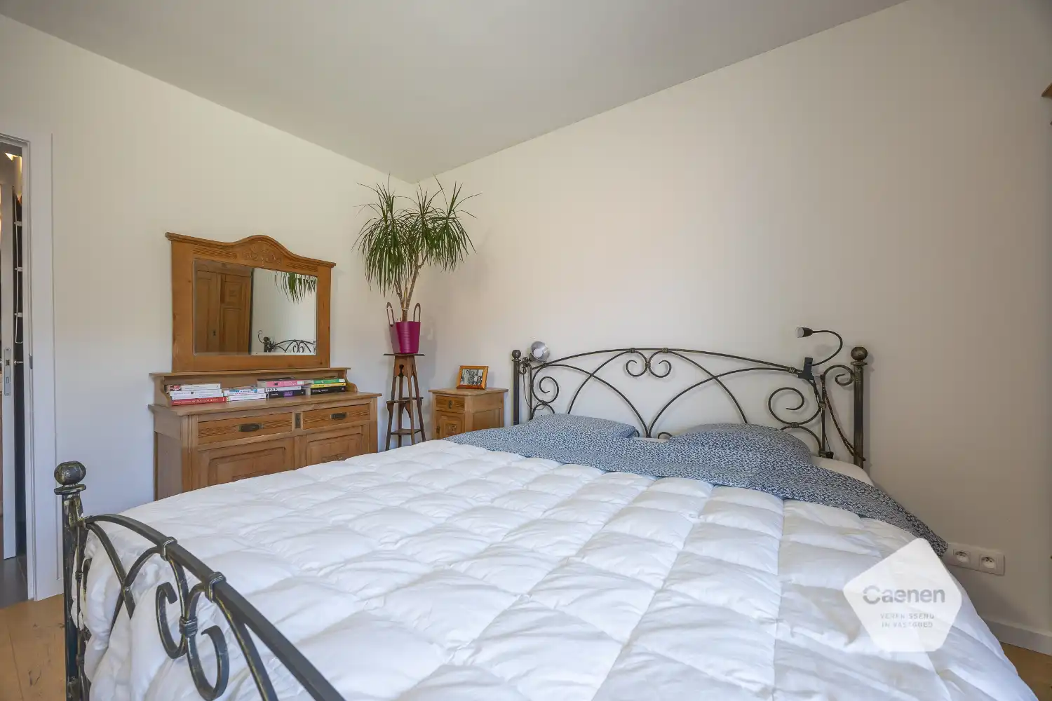 Gerenoveerd twee slaapkamer appartement vlakbij zee foto 17