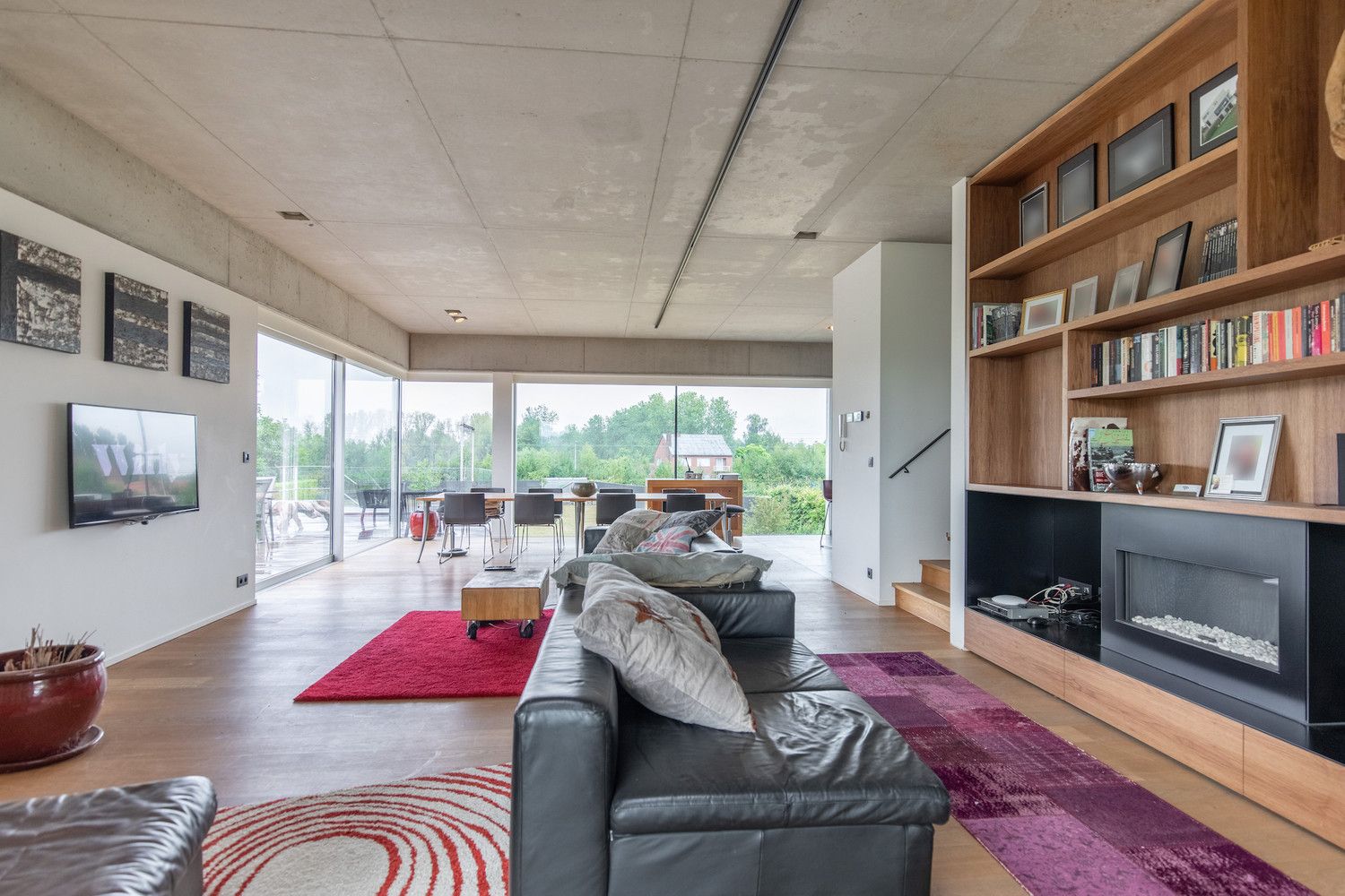 Moderne architectuurwoning op een perceel van 20a foto 20