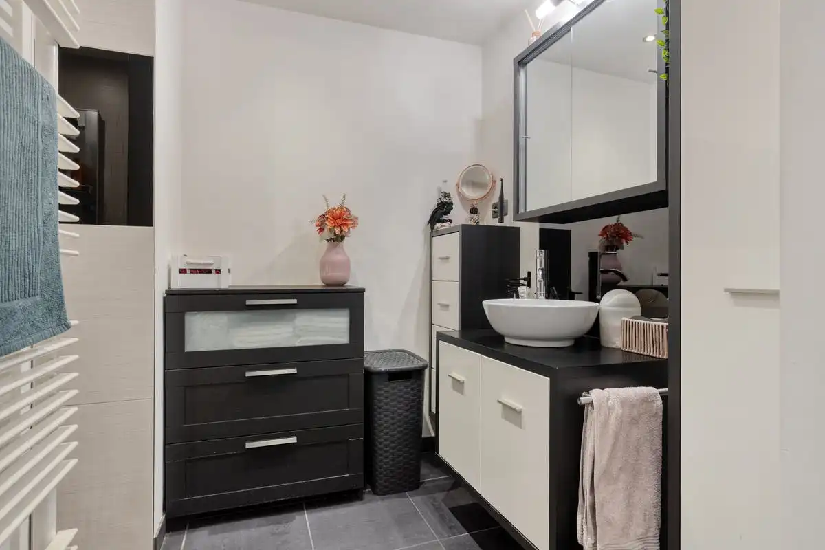 Gelijkvloers appartement met garage te koop in Kapellen foto 18