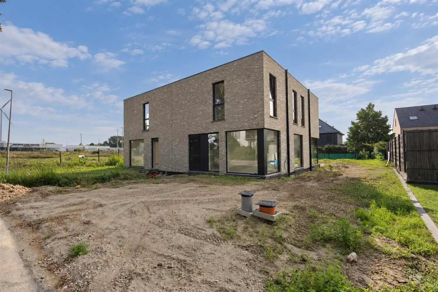 Hoogwaardige en energiezuinige nieuwbouwwoning met zuidwestgerichte tuin in Oud-Termien foto 2