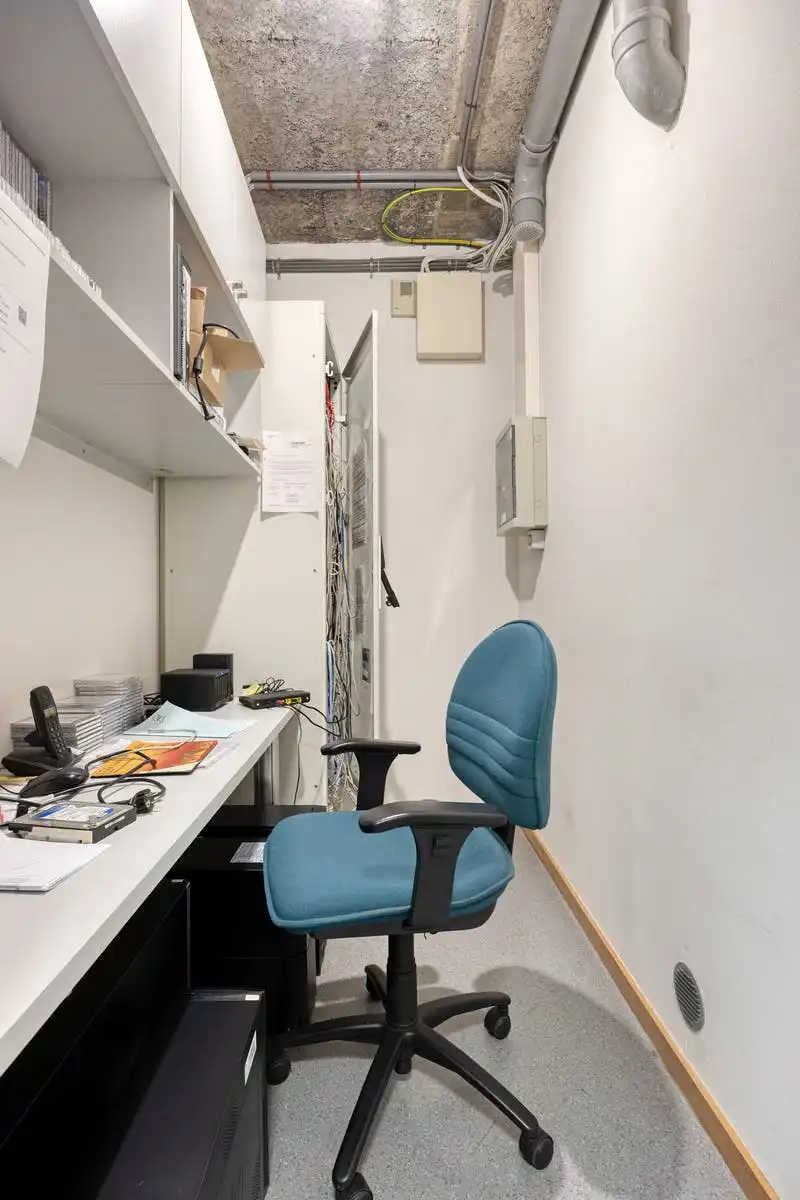 Grote kantoorruimtes (mogelijkheid tot 5 appartementen) in Strombeek: een strategische keuze voor ondernemingen foto 26