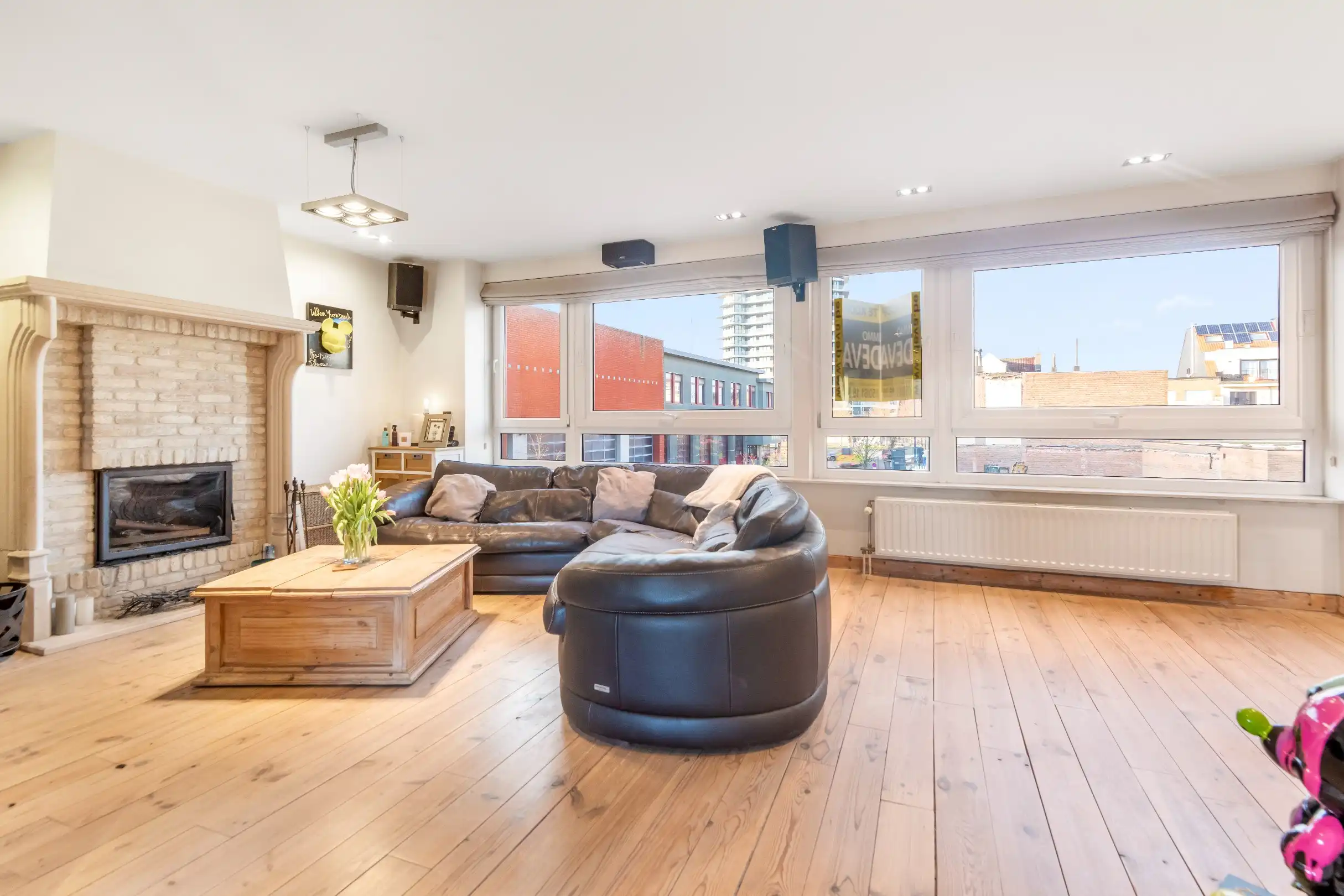 Ruime Bel-étage woning gelegen in het centrum van Knokke met garage/loods van 135m² foto 9