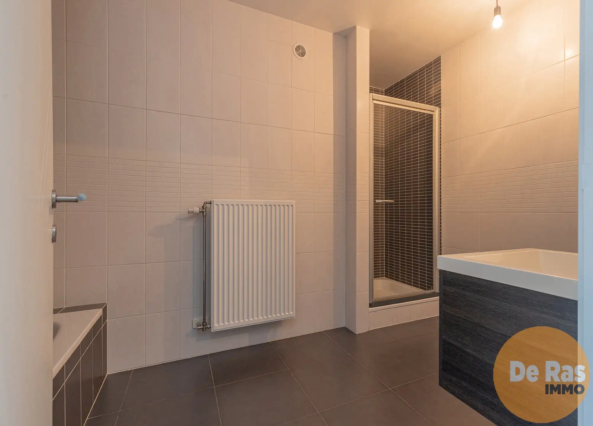 HERZELE - Energiezuinig, ruim appartement met 2 slaapkamers foto 9