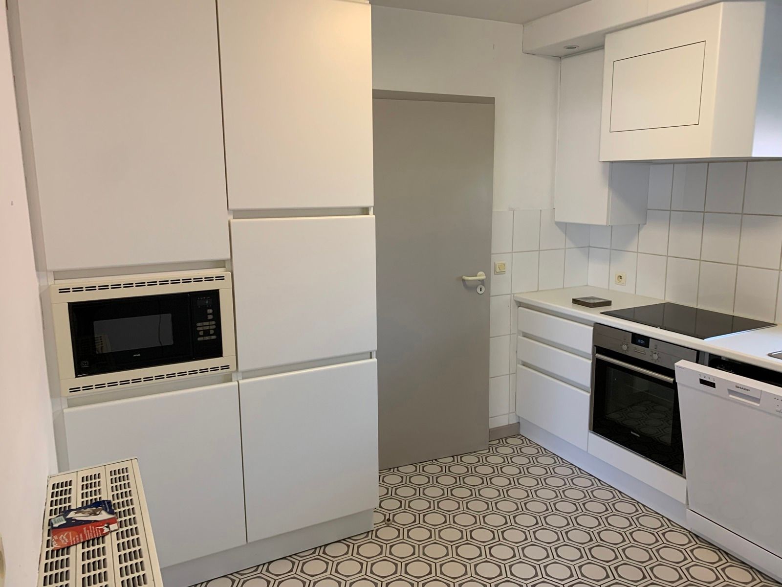 RUIME WONING MET 3 SLAAPKAMERS EN PRACHTIGE TUIN foto 21