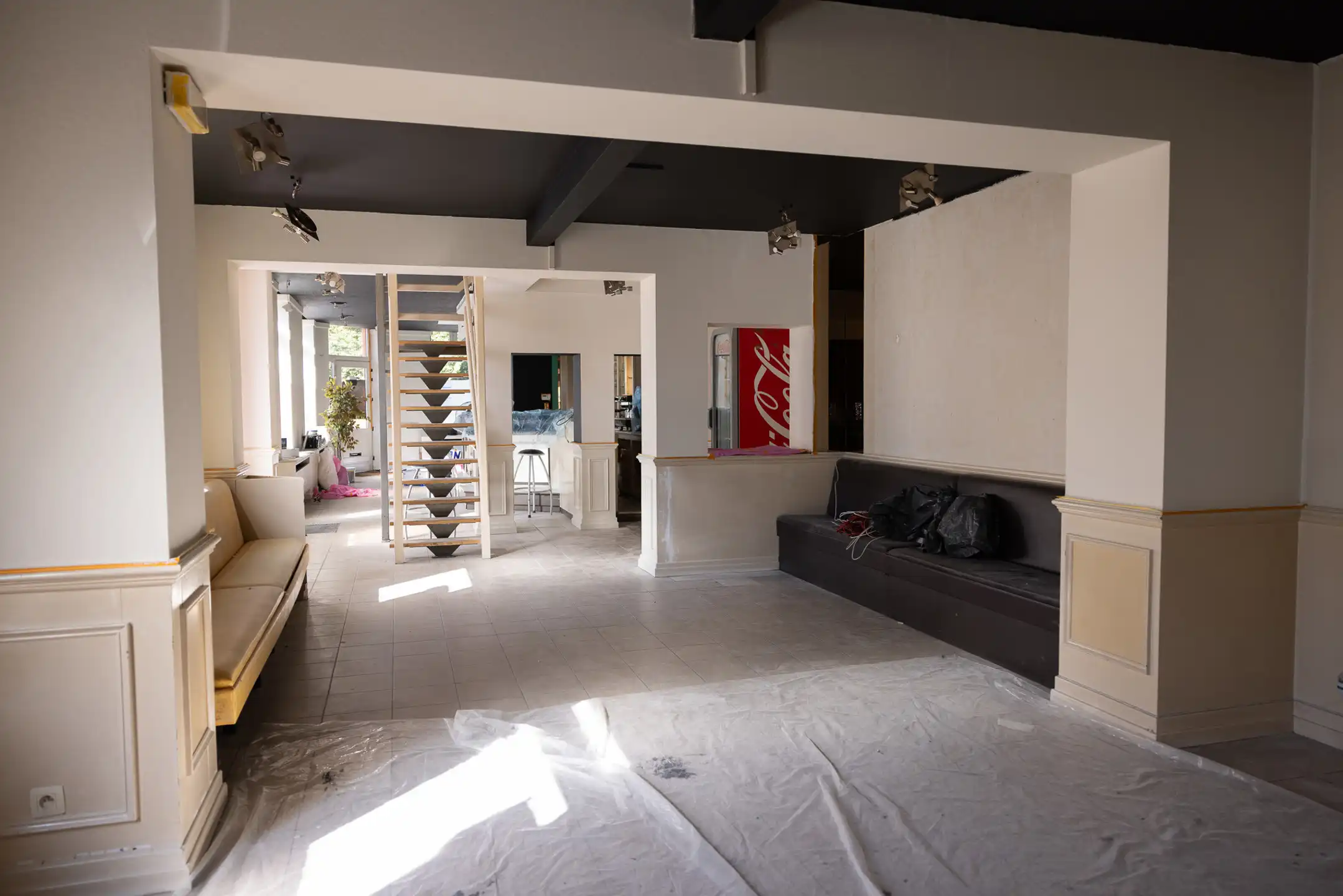 JETTE – HOEKGEBOUW ±540 M² – HANDELSRUIMTE + WONING  foto 4