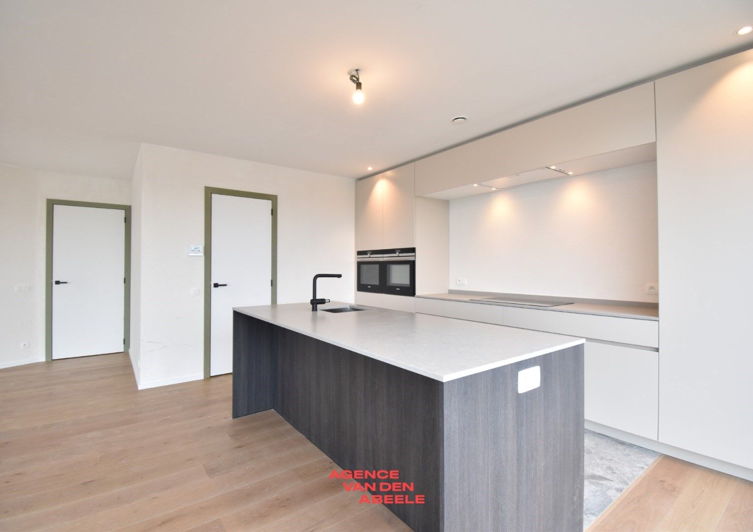 Ruim hoekappartement met prachtig uitzicht foto 5