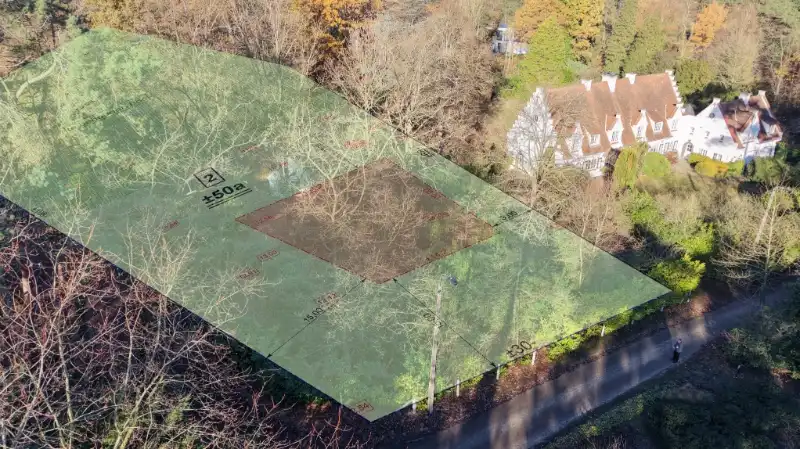 Bouwgrond van 50 are met perceelsbreedte van 30 meter foto 3