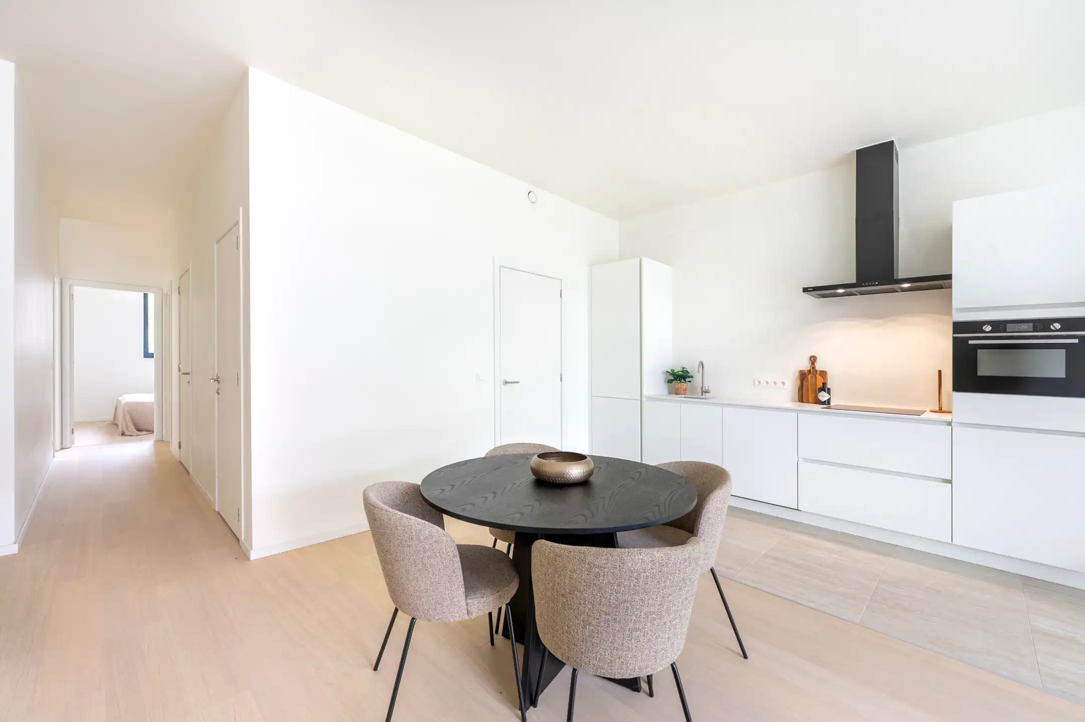 Prachtig nieuwbouw 3 slaapkamer appartement met tuin in hartje Sinaai foto 8