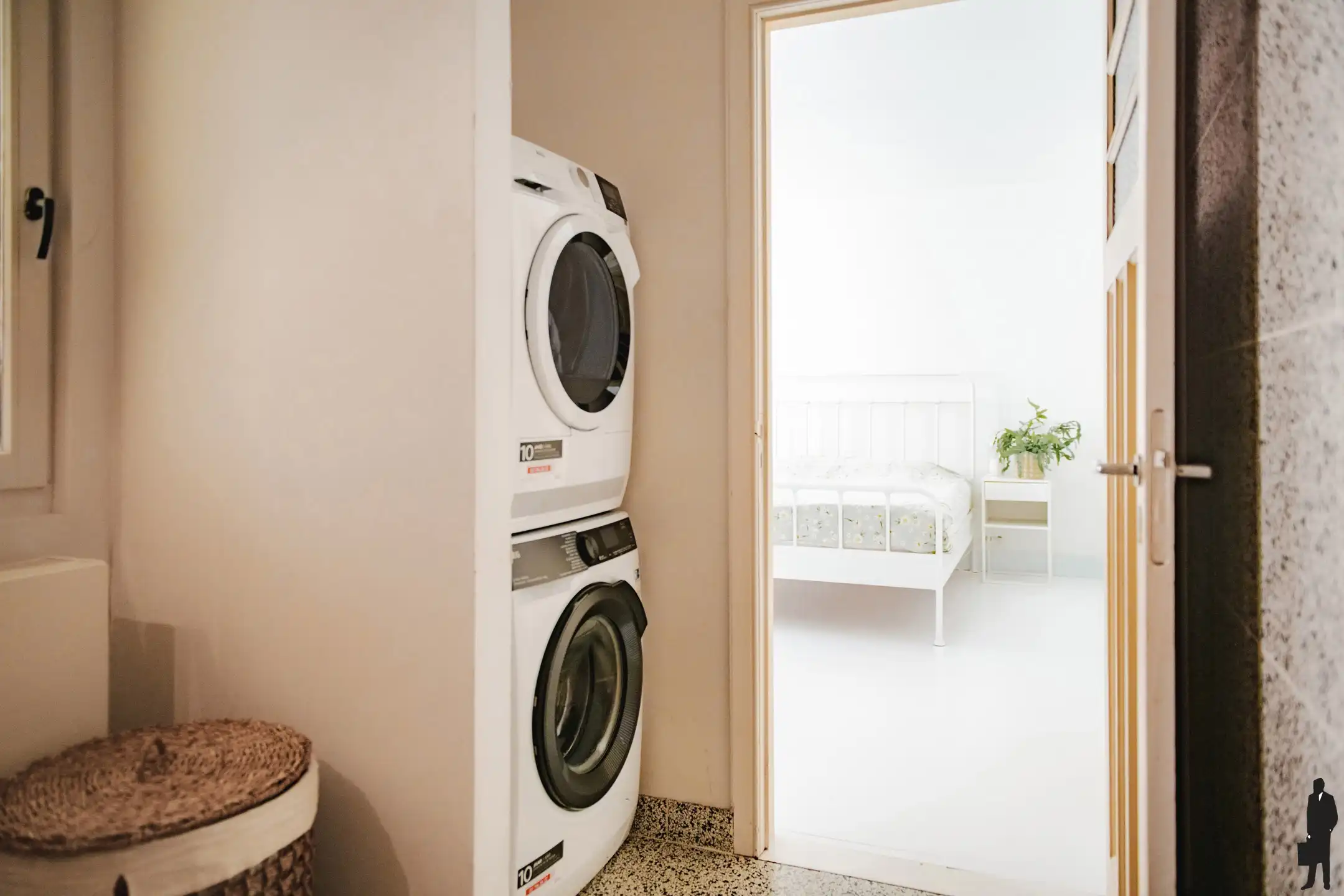 Ruim gelijkvloers appartement met tuin op toplocatie foto 24